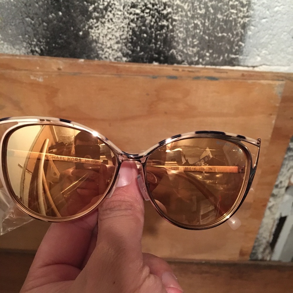 Michael Kors Ina Cat Eye Ladies Sunglasses - Picture 2 of 4